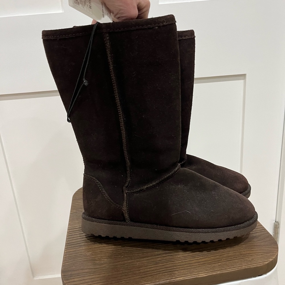NWT Xhiliration Brown “suede” Ugg-Like Boots